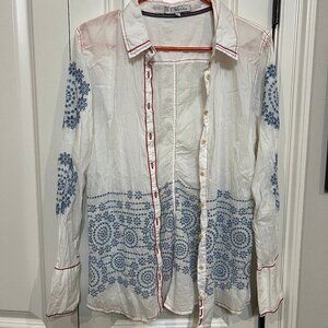 johnny Was 3J Workshop emobridered blouse beautiful!
